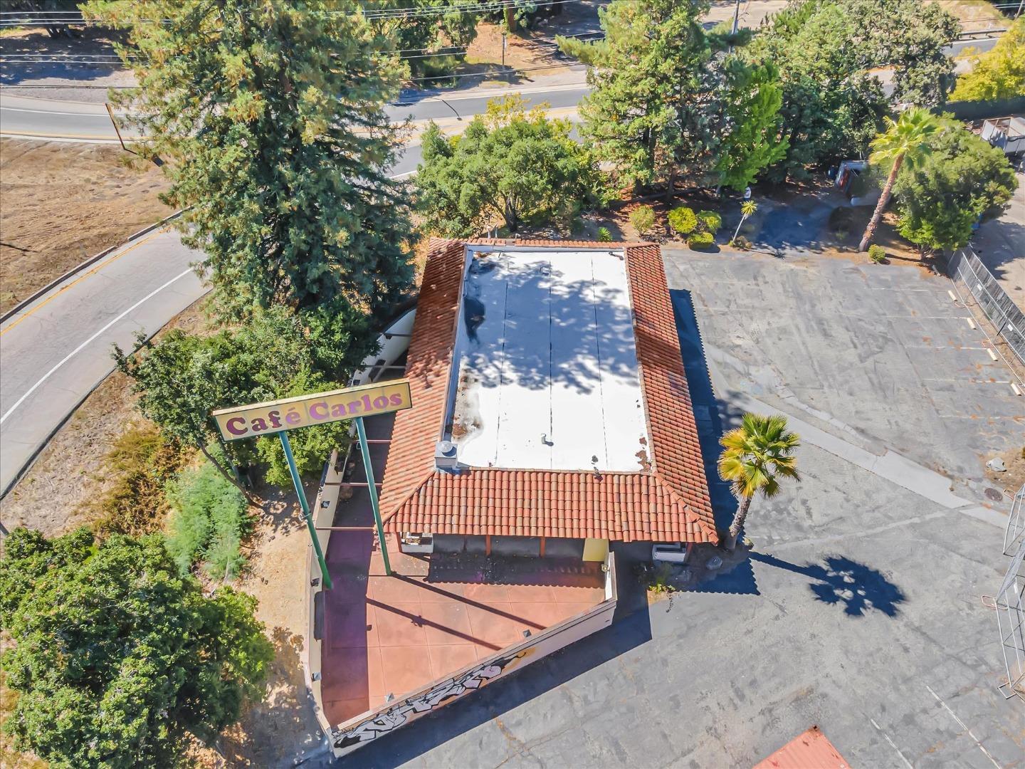Detail Gallery Image 5 of 11 For 6016 Scotts Valley Dr, Scotts Valley,  CA 95066 - – Beds | – Baths