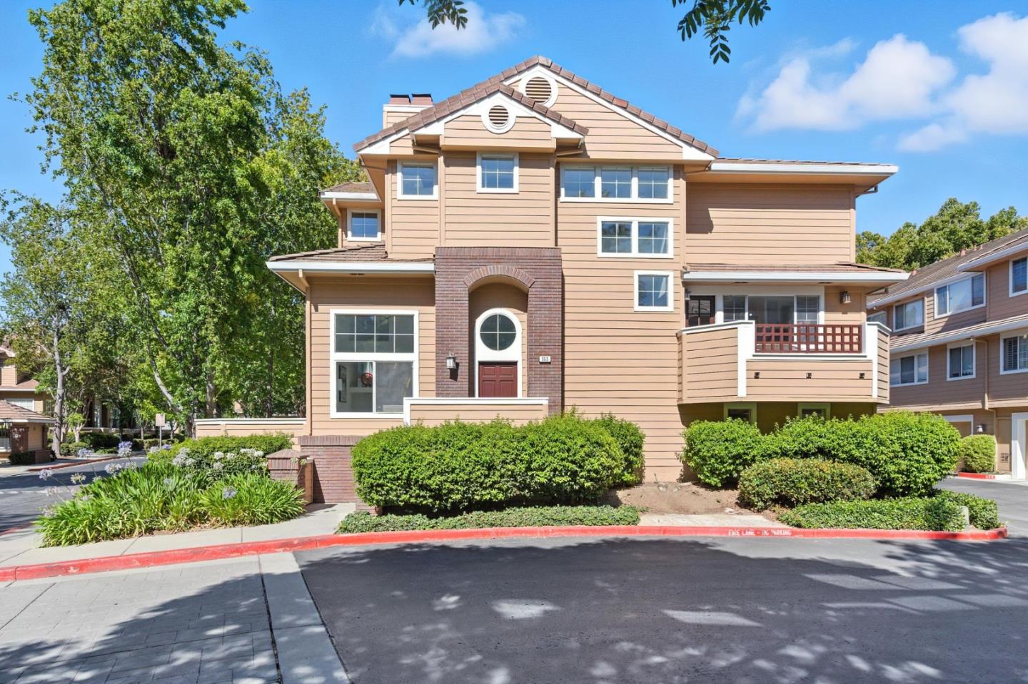 Detail Gallery Image 1 of 51 For 553 Mill River Ln, San Jose,  CA 95134 - 3 Beds | 2/1 Baths
