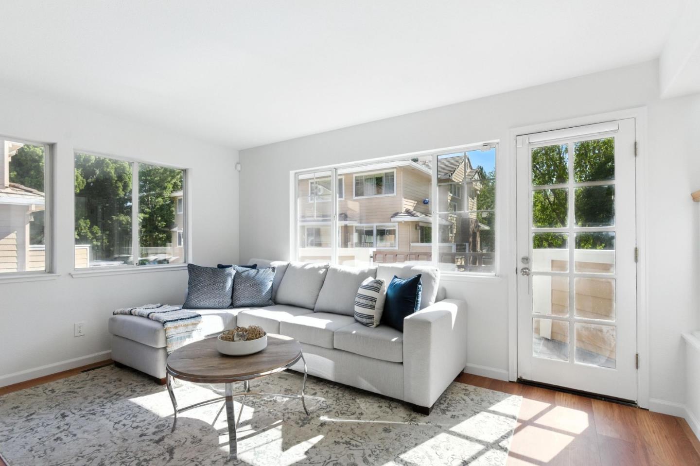 Detail Gallery Image 15 of 51 For 553 Mill River Ln, San Jose,  CA 95134 - 3 Beds | 2/1 Baths