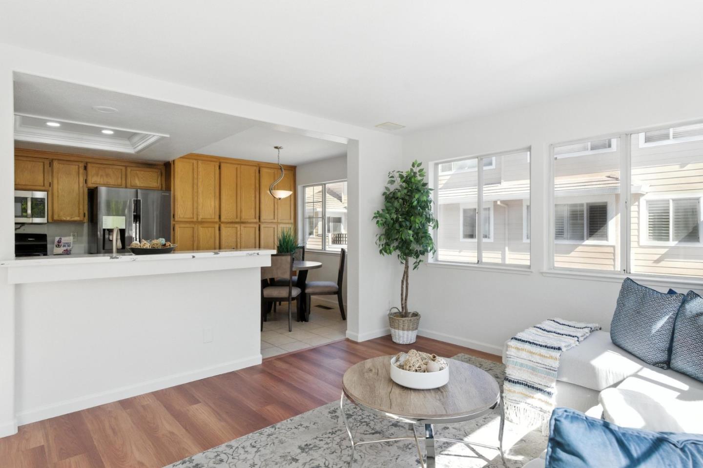 Detail Gallery Image 16 of 51 For 553 Mill River Ln, San Jose,  CA 95134 - 3 Beds | 2/1 Baths