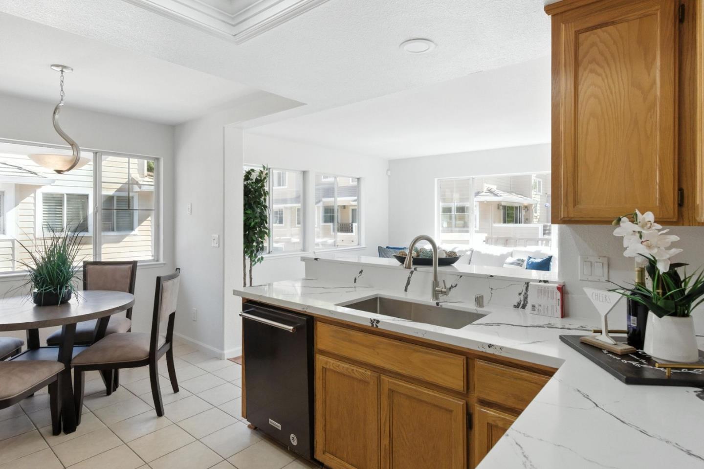 Detail Gallery Image 28 of 51 For 553 Mill River Ln, San Jose,  CA 95134 - 3 Beds | 2/1 Baths