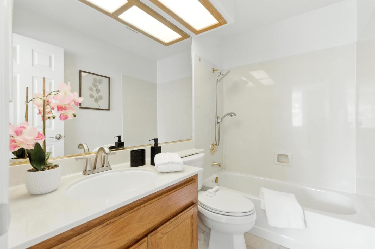 Detail Gallery Image 40 of 51 For 553 Mill River Ln, San Jose,  CA 95134 - 3 Beds | 2/1 Baths