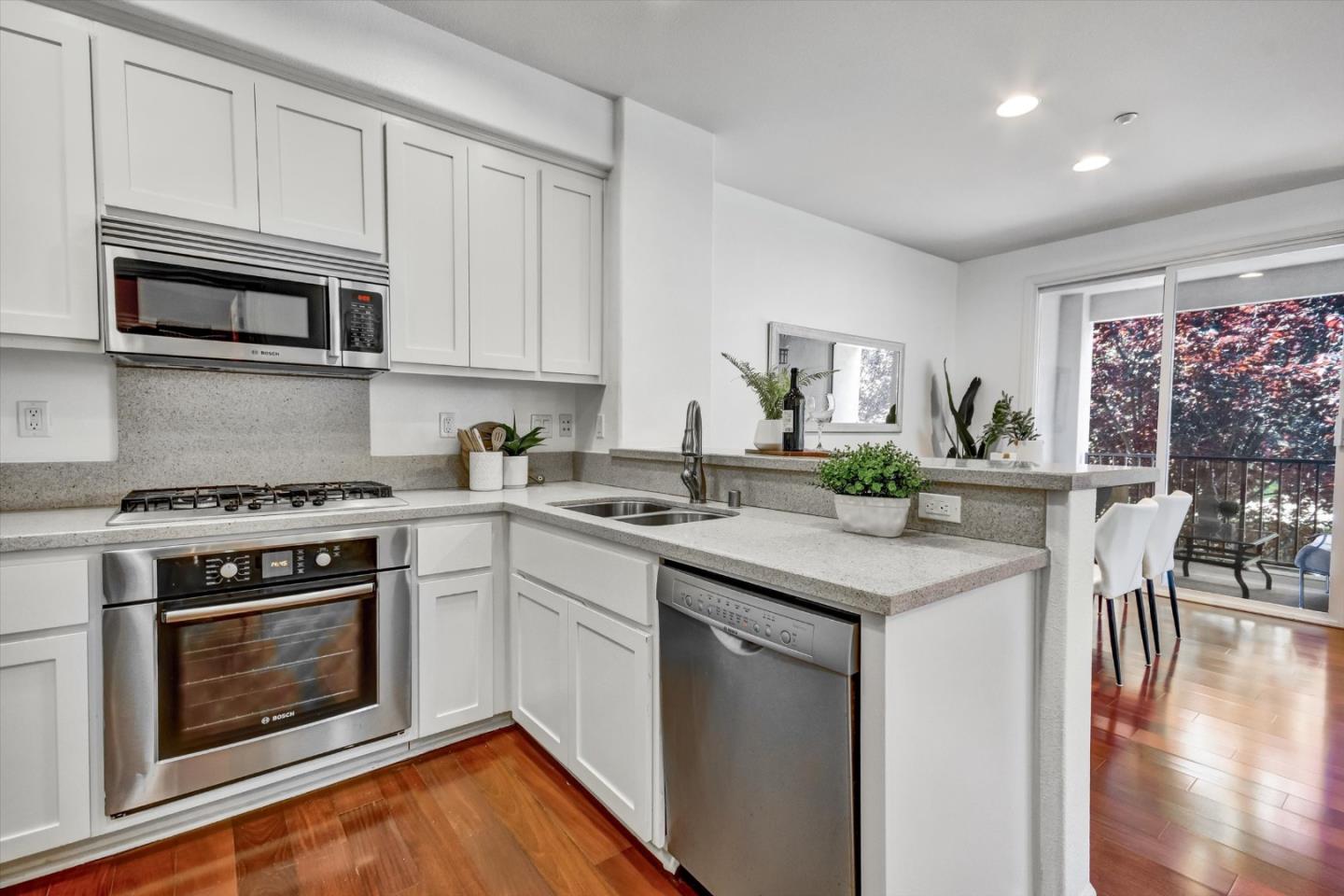 Detail Gallery Image 16 of 28 For 776 Messina Gardens Ln, San Jose,  CA 95133 - 2 Beds | 2/1 Baths