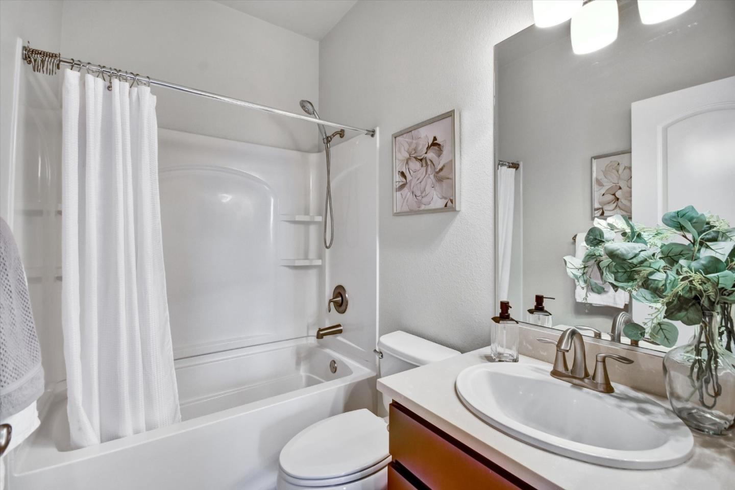 Detail Gallery Image 28 of 28 For 776 Messina Gardens Ln, San Jose,  CA 95133 - 2 Beds | 2/1 Baths