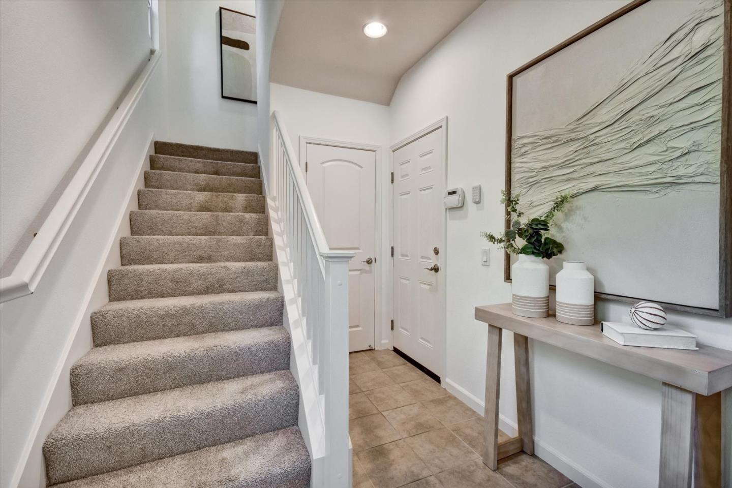 Detail Gallery Image 5 of 28 For 776 Messina Gardens Ln, San Jose,  CA 95133 - 2 Beds | 2/1 Baths