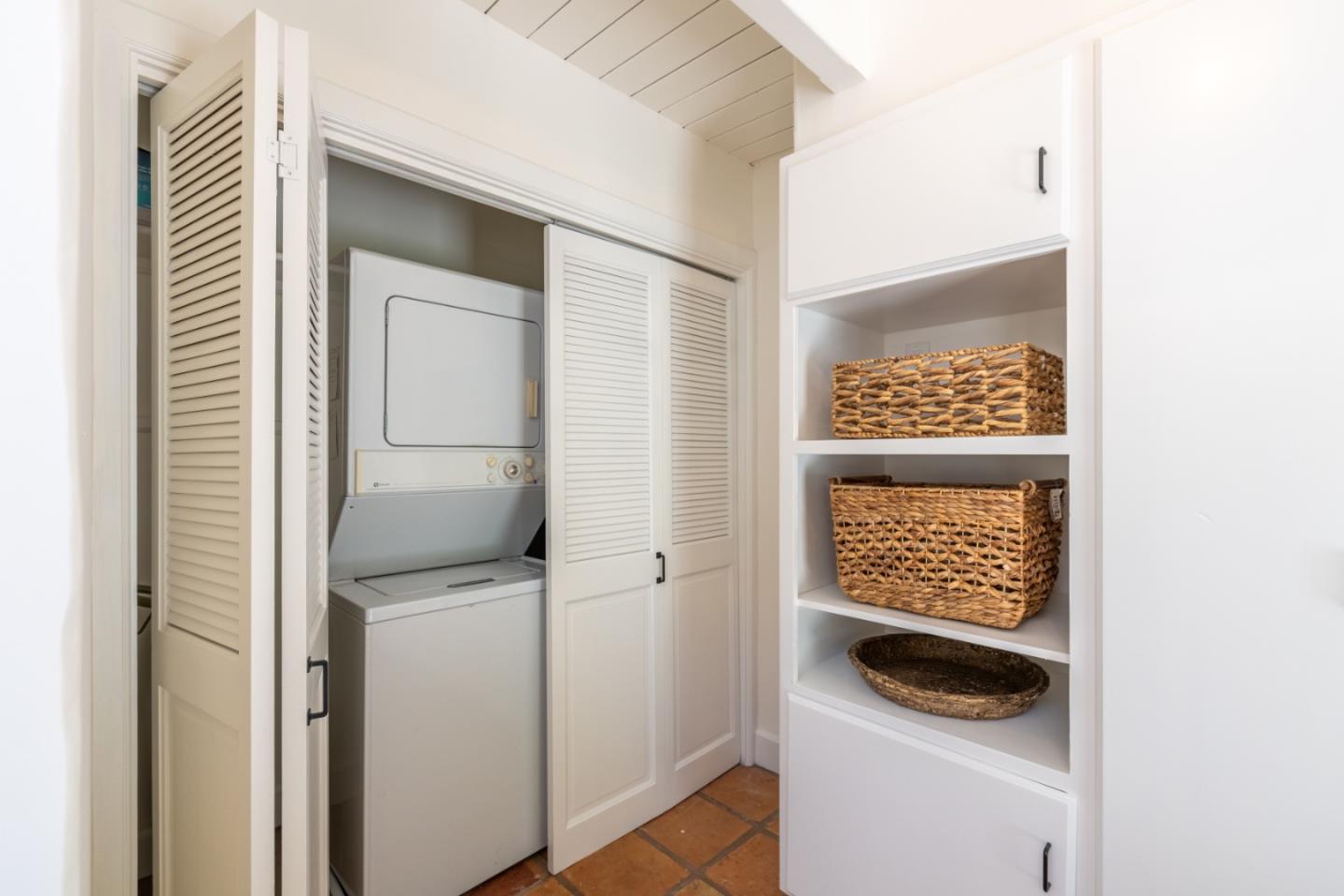 Detail Gallery Image 13 of 43 For 50 Rancho Fiesta Rd, Carmel Valley,  CA 93924 - 3 Beds | 2 Baths