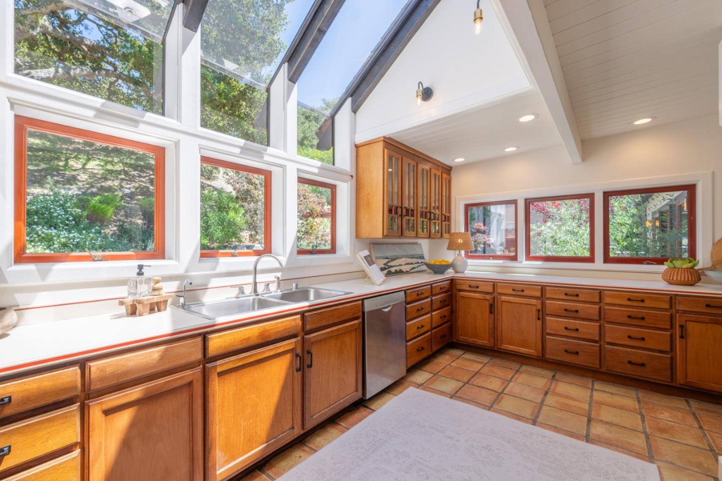 Detail Gallery Image 9 of 43 For 50 Rancho Fiesta Rd, Carmel Valley,  CA 93924 - 3 Beds | 2 Baths