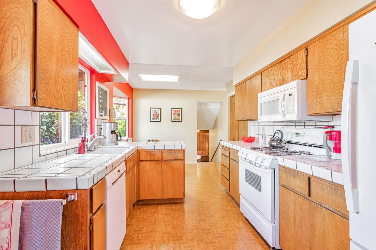 Detail Gallery Image 18 of 43 For 446 Semple Ave, Aptos,  CA 95003 - 4 Beds | 3 Baths
