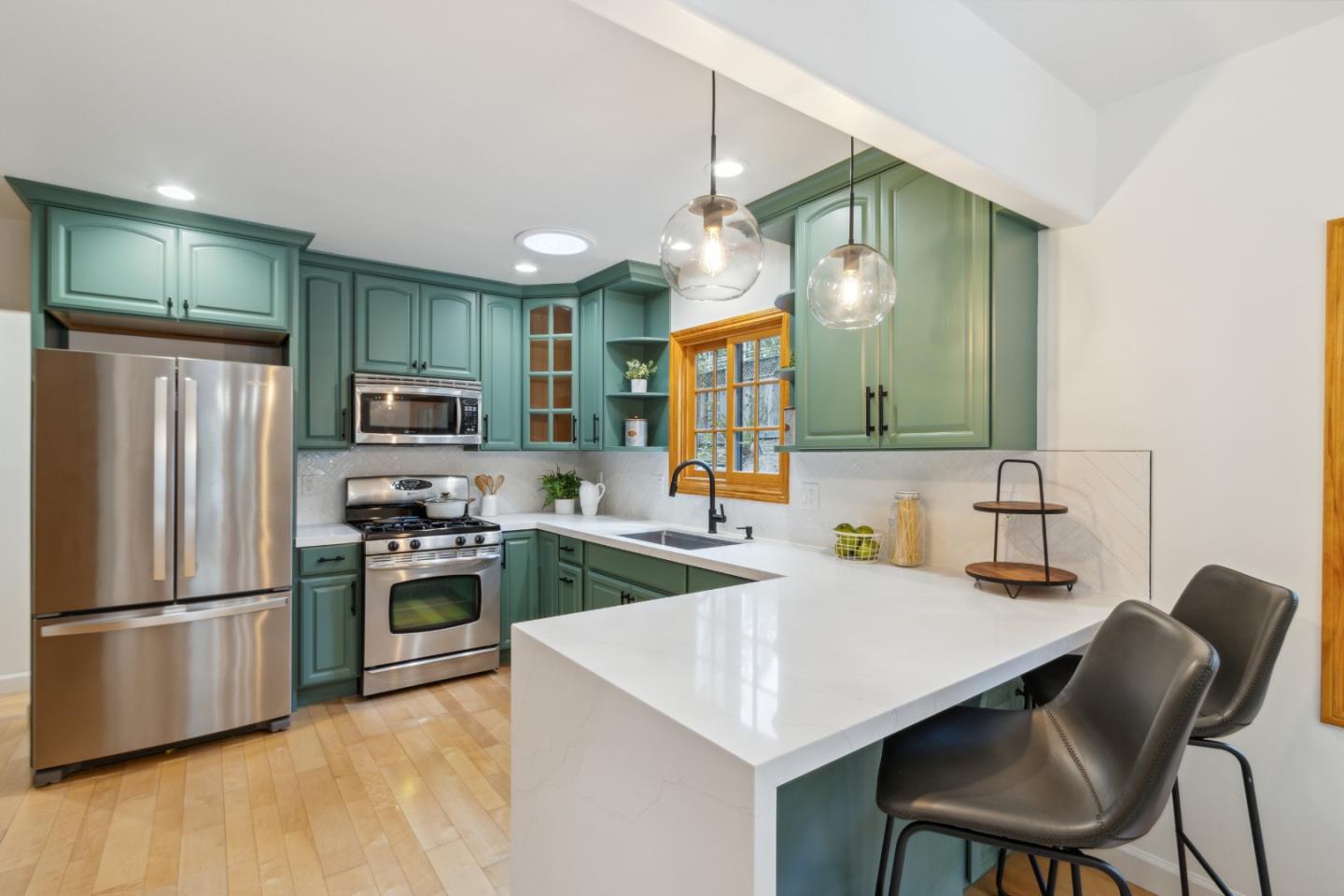 Detail Gallery Image 6 of 33 For 12414 Alba Rd, Ben Lomond,  CA 95005 - 2 Beds | 1 Baths