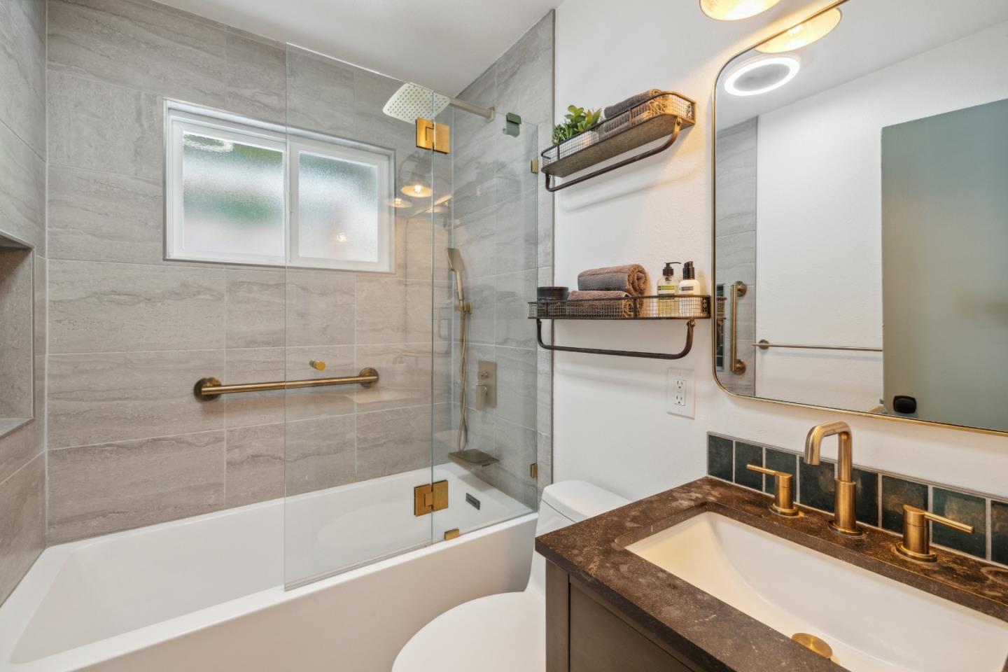 Detail Gallery Image 11 of 48 For 160 Aquila Way, Boulder Creek,  CA 95006 - 2 Beds | 1 Baths