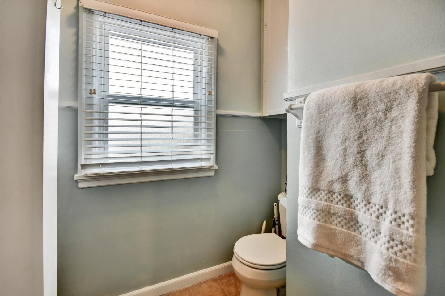 Detail Gallery Image 14 of 36 For 998 Ramona Ct, San Jose,  CA 95125 - 2 Beds | 1 Baths