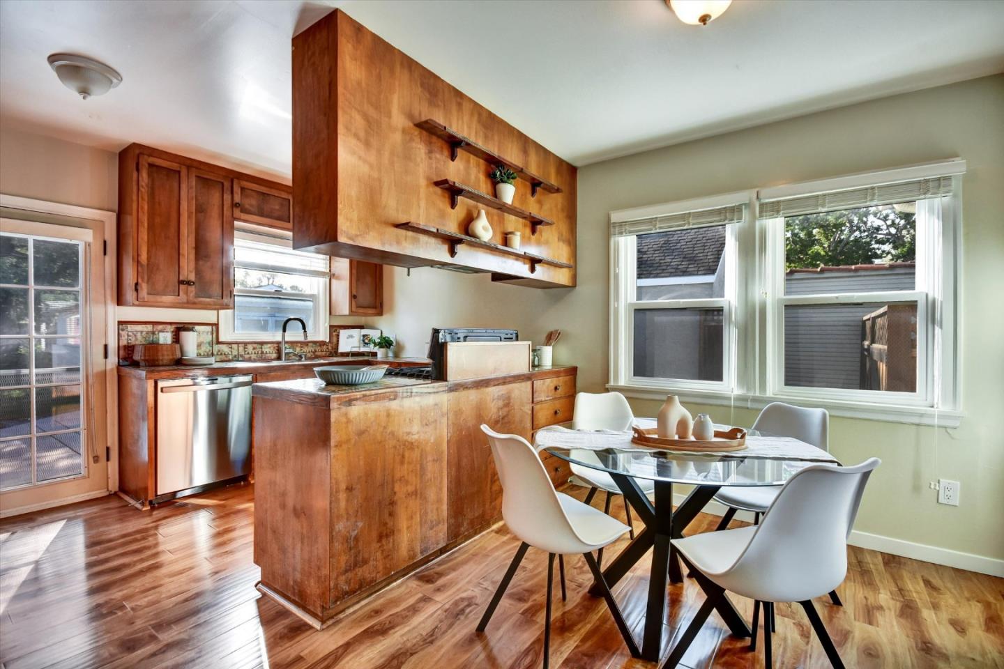 Detail Gallery Image 19 of 36 For 998 Ramona Ct, San Jose,  CA 95125 - 2 Beds | 1 Baths