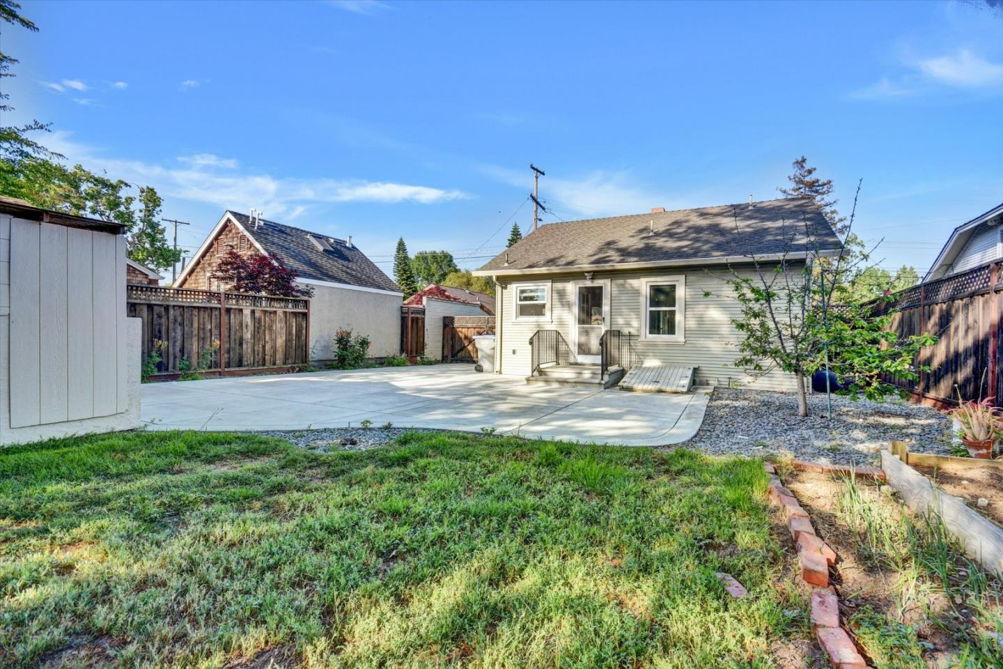 Detail Gallery Image 26 of 36 For 998 Ramona Ct, San Jose,  CA 95125 - 2 Beds | 1 Baths