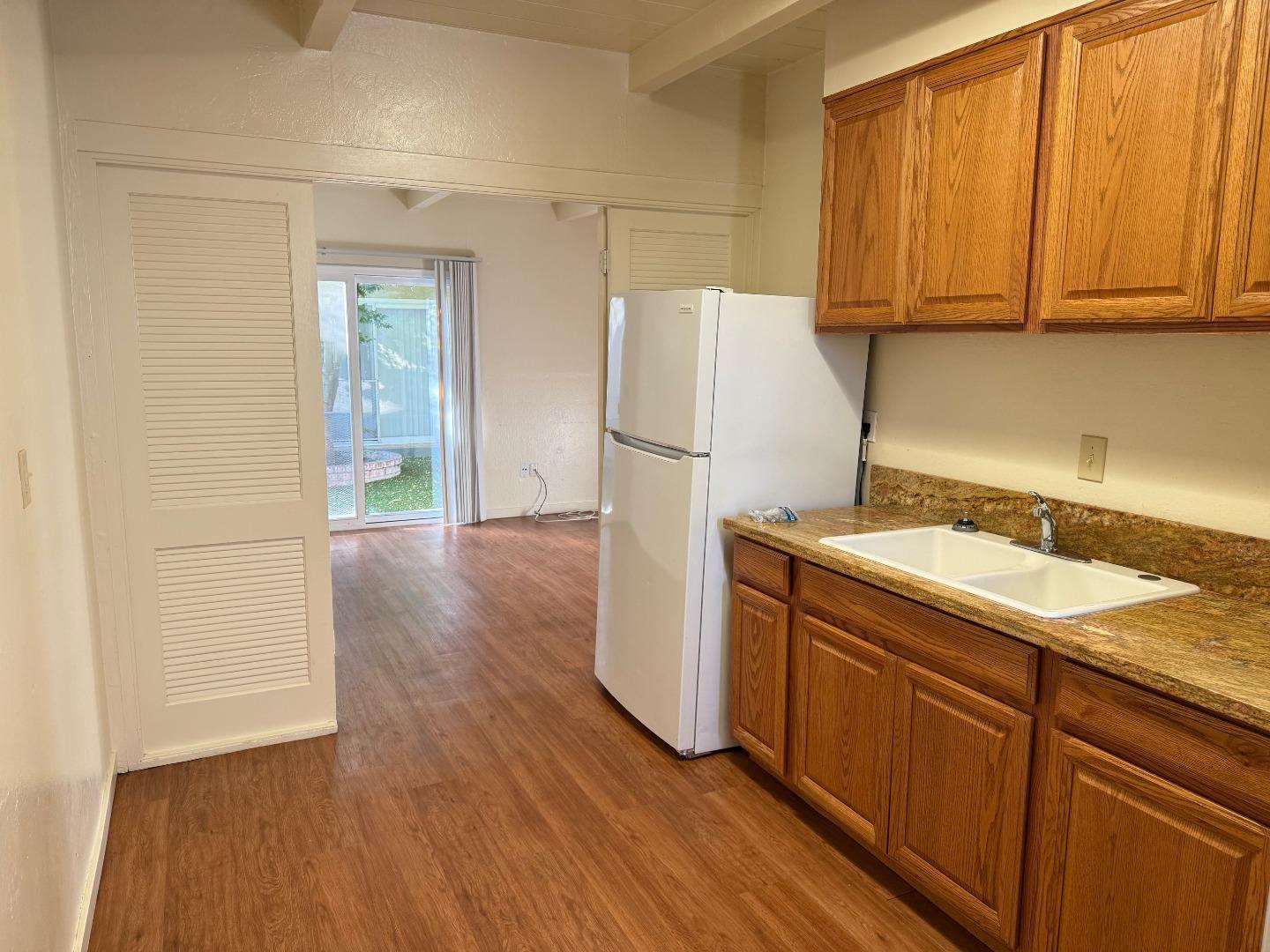 Detail Gallery Image 3 of 10 For 1003 Third St #2,  San Juan Bautista,  CA 95045 - 2 Beds | 1 Baths