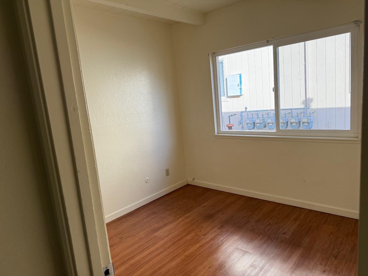 Detail Gallery Image 8 of 10 For 1003 Third St #2,  San Juan Bautista,  CA 95045 - 2 Beds | 1 Baths
