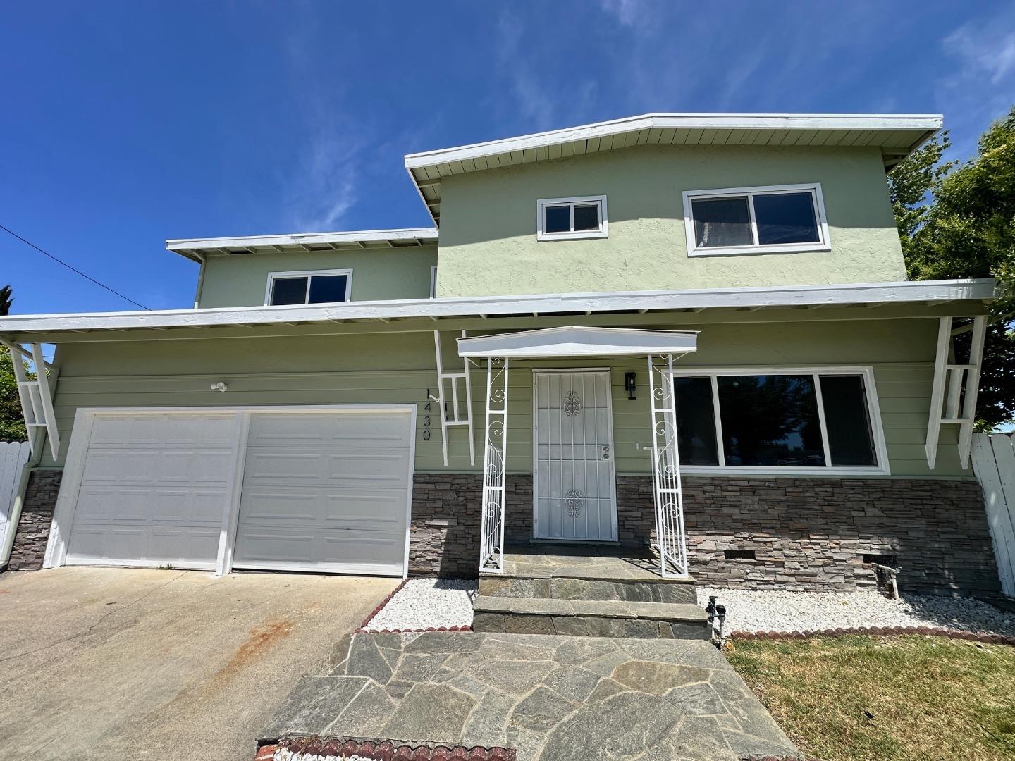Detail Gallery Image 2 of 24 For 1430 Mckinley St, Fairfield,  CA 94533 - 4 Beds | 2/1 Baths