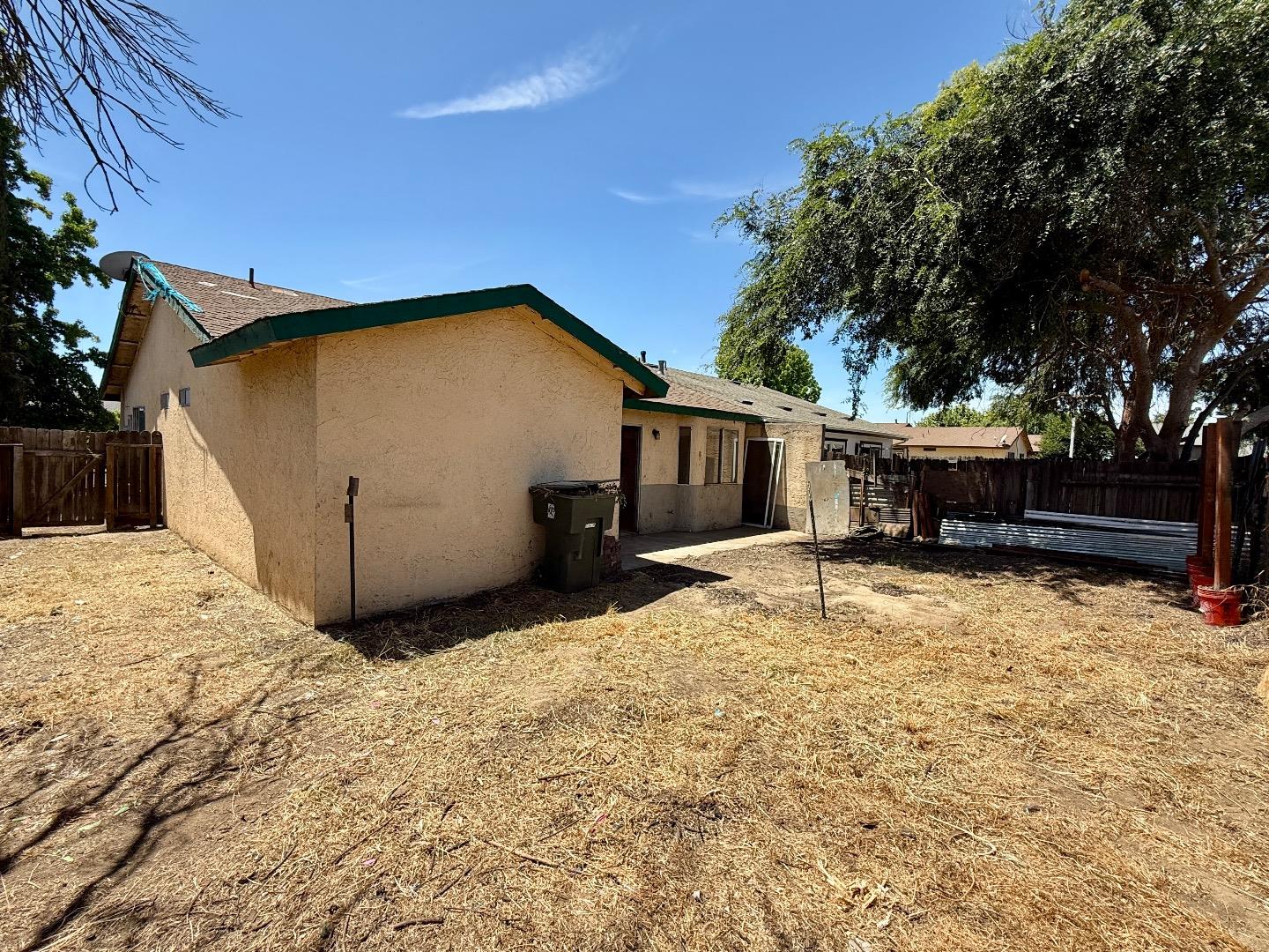 Detail Gallery Image 16 of 16 For 705 Deerwood Dr, Madera,  CA 93637 - 2 Beds | 2 Baths