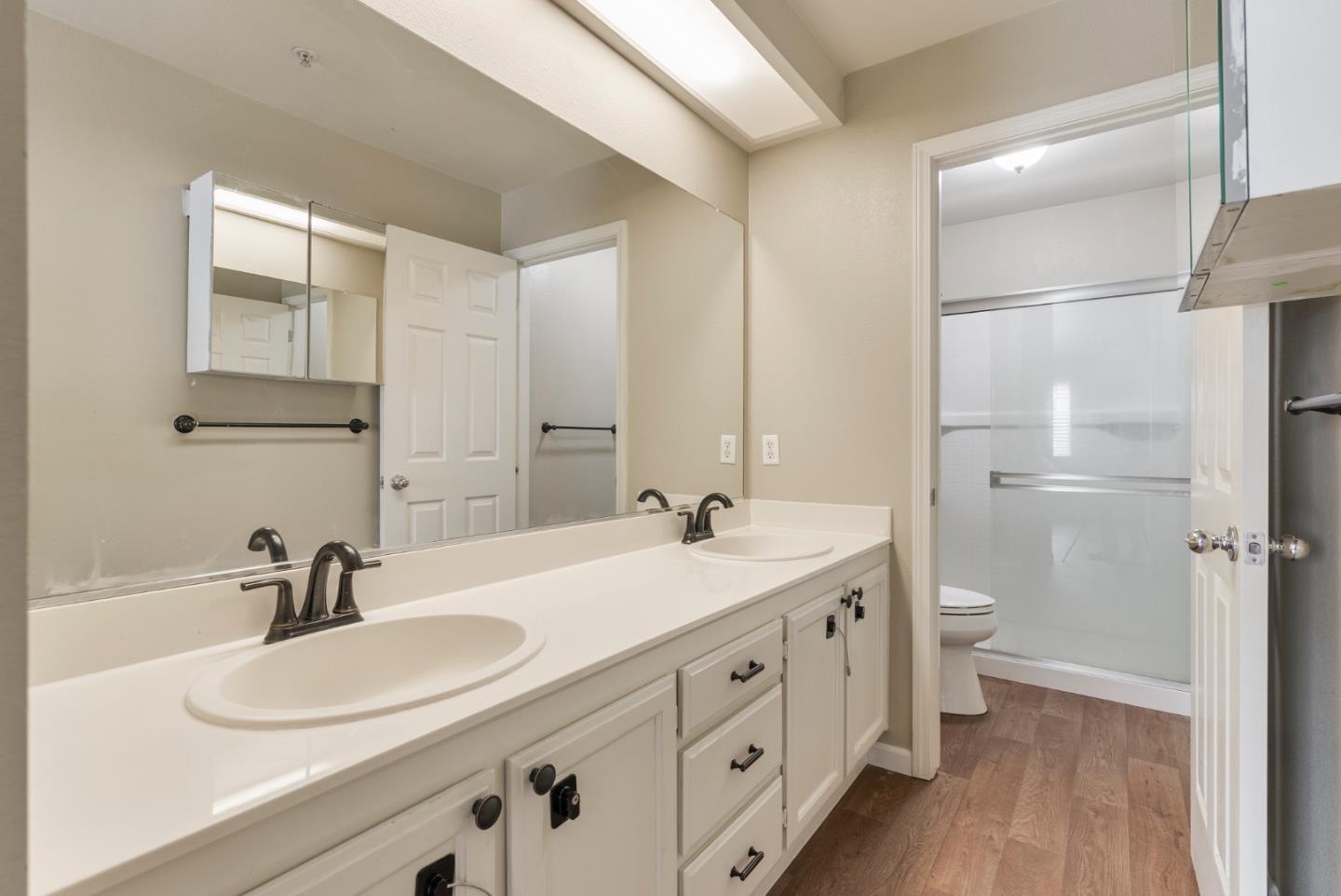 Detail Gallery Image 20 of 39 For 1001 Eagle Dr, Salinas,  CA 93905 - 4 Beds | 2 Baths