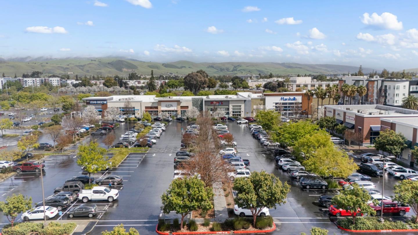 Detail Gallery Image 7 of 9 For 170 Blossom Hill Rd, San Jose,  CA 95123 - – Beds | – Baths