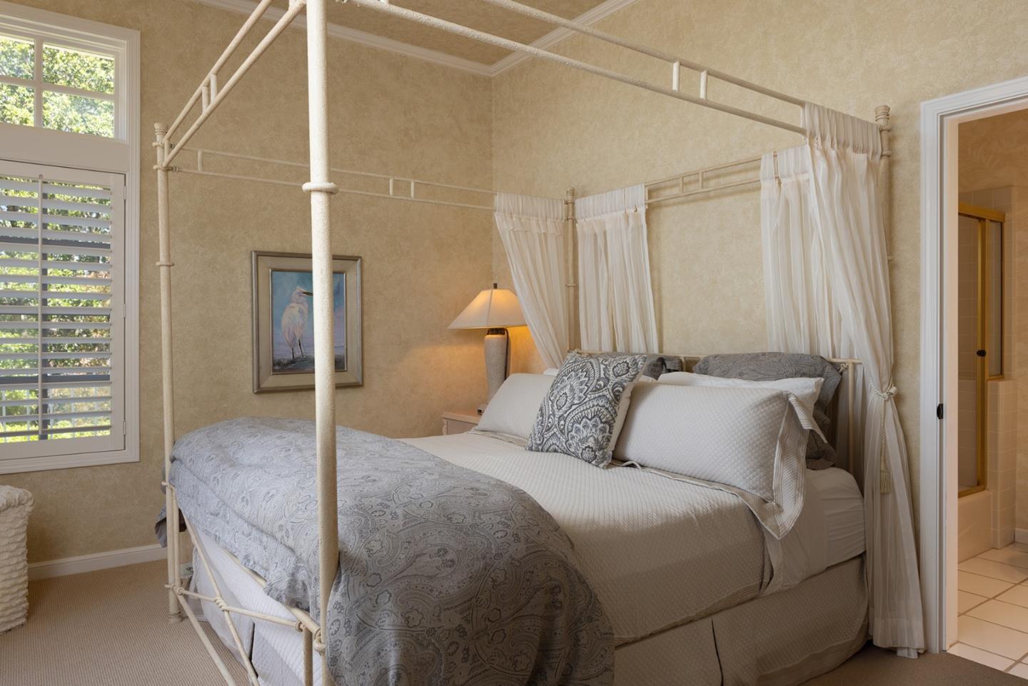 Detail Gallery Image 21 of 37 For 26048 Paseo Del Sur, Monterey,  CA 93940 - 4 Beds | 4/1 Baths