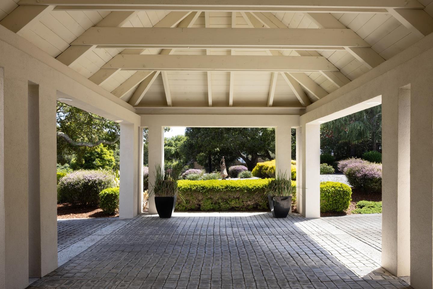 Detail Gallery Image 6 of 37 For 26048 Paseo Del Sur, Monterey,  CA 93940 - 4 Beds | 4/1 Baths