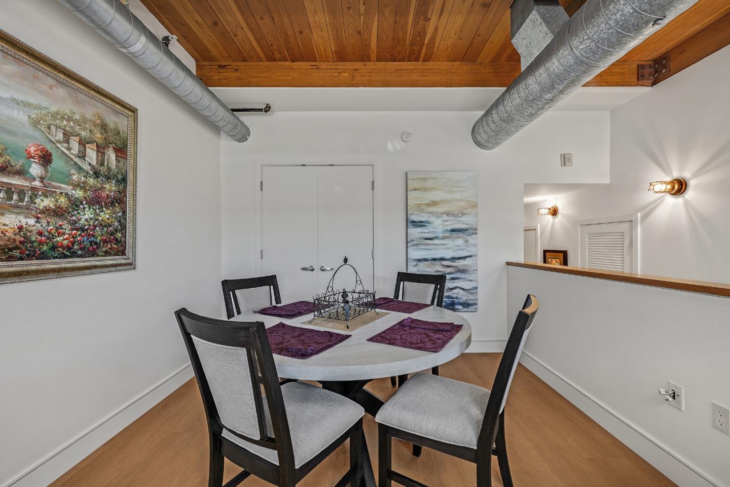 Detail Gallery Image 12 of 28 For 333 Santana Row #224,  San Jose,  CA 95128 - 2 Beds | 2/1 Baths