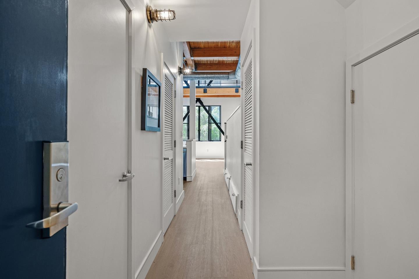 Detail Gallery Image 4 of 28 For 333 Santana Row #224,  San Jose,  CA 95128 - 2 Beds | 2/1 Baths
