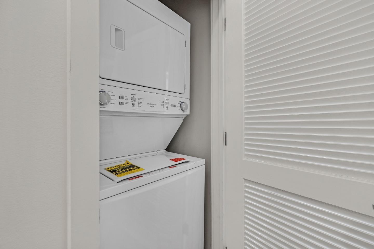 Detail Gallery Image 6 of 28 For 333 Santana Row #224,  San Jose,  CA 95128 - 2 Beds | 2/1 Baths
