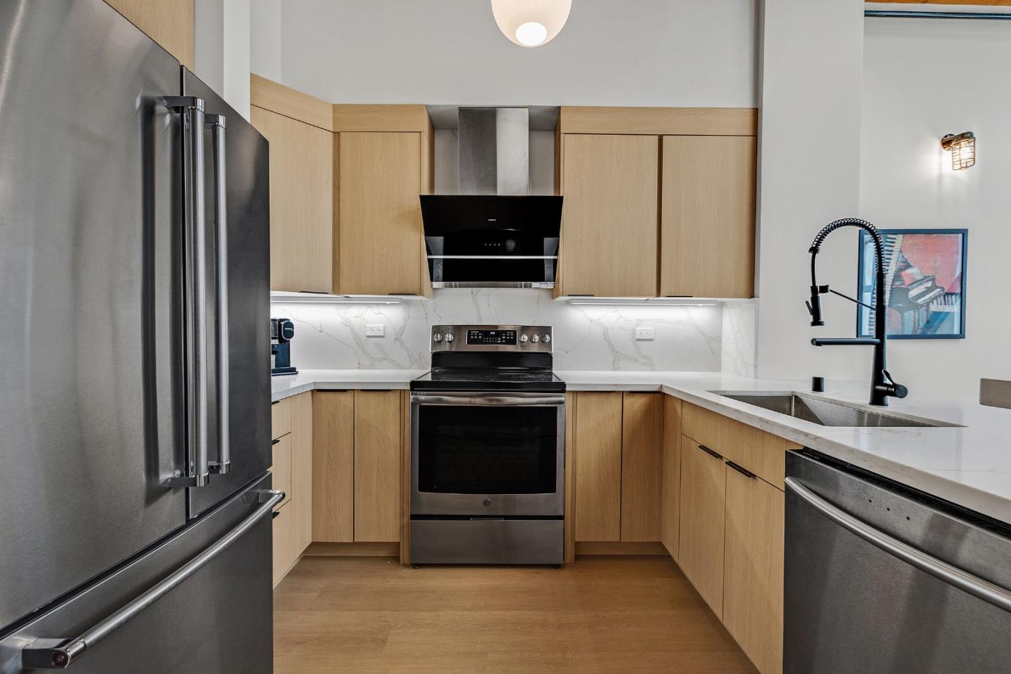 Detail Gallery Image 9 of 28 For 333 Santana Row #224,  San Jose,  CA 95128 - 2 Beds | 2/1 Baths