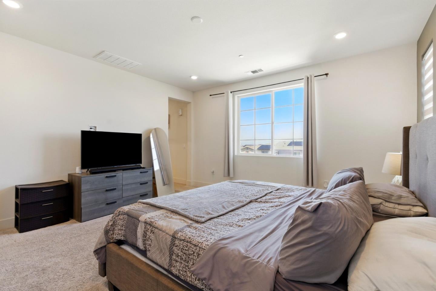 Detail Gallery Image 20 of 38 For 5758 Tournament Ct, Tracy,  CA 95377 - 4 Beds | 3 Baths