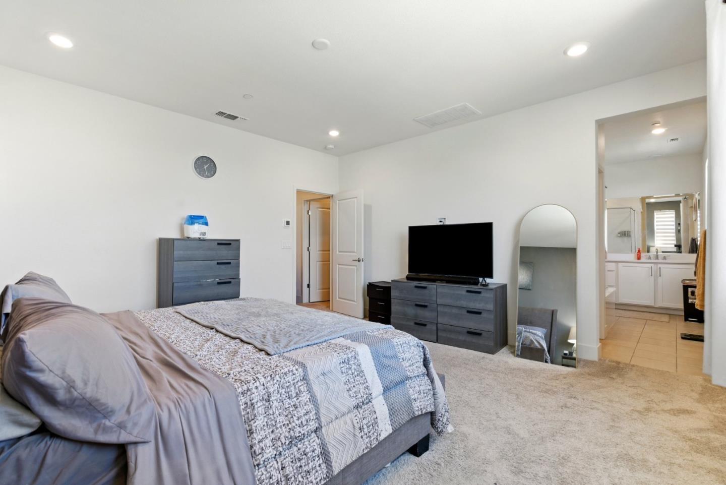 Detail Gallery Image 21 of 38 For 5758 Tournament Ct, Tracy,  CA 95377 - 4 Beds | 3 Baths