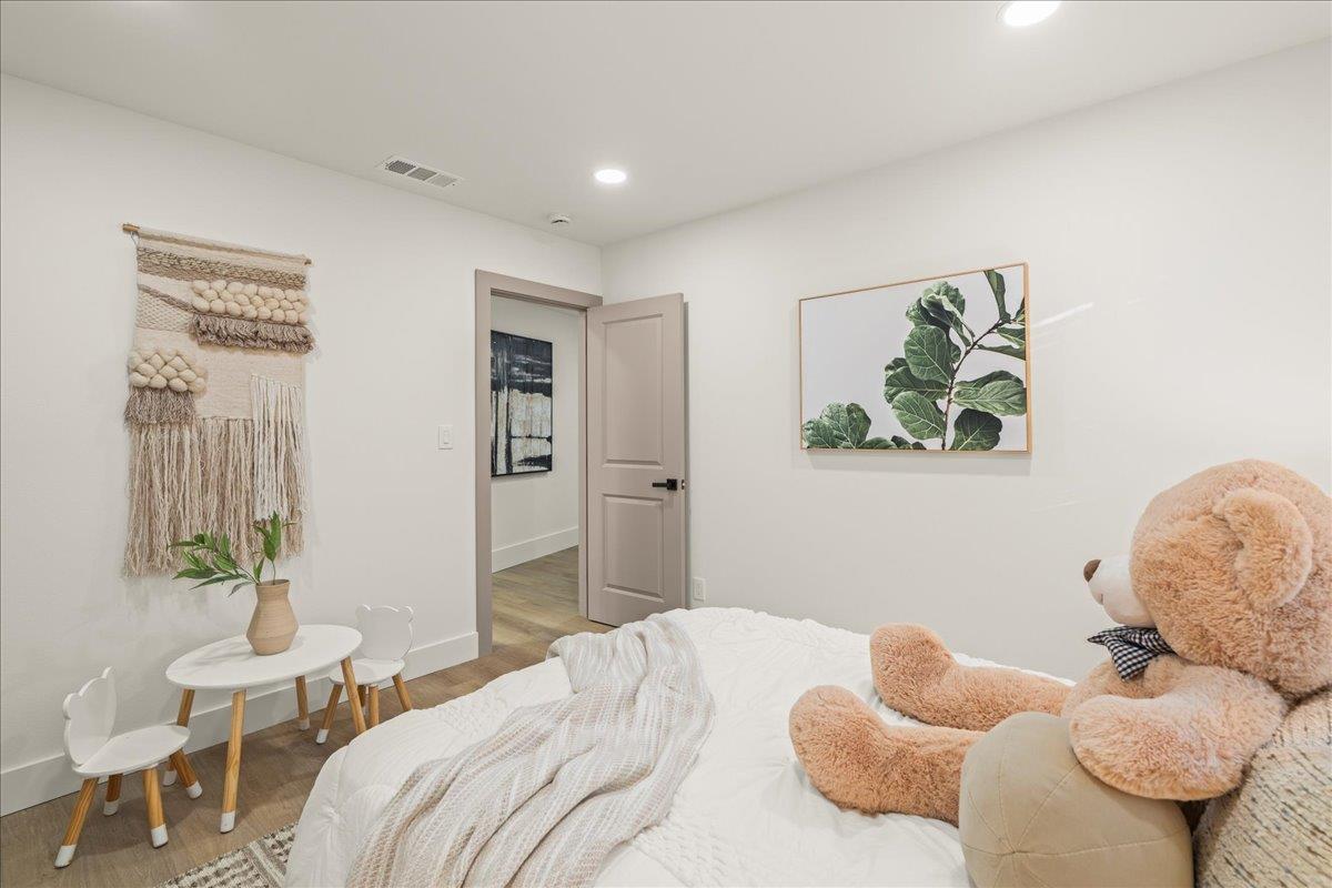 Detail Gallery Image 25 of 69 For 958 Ellis Ave, San Jose,  CA 95125 - 4 Beds | 3/1 Baths