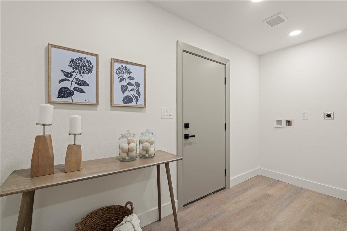 Detail Gallery Image 36 of 69 For 958 Ellis Ave, San Jose,  CA 95125 - 4 Beds | 3/1 Baths