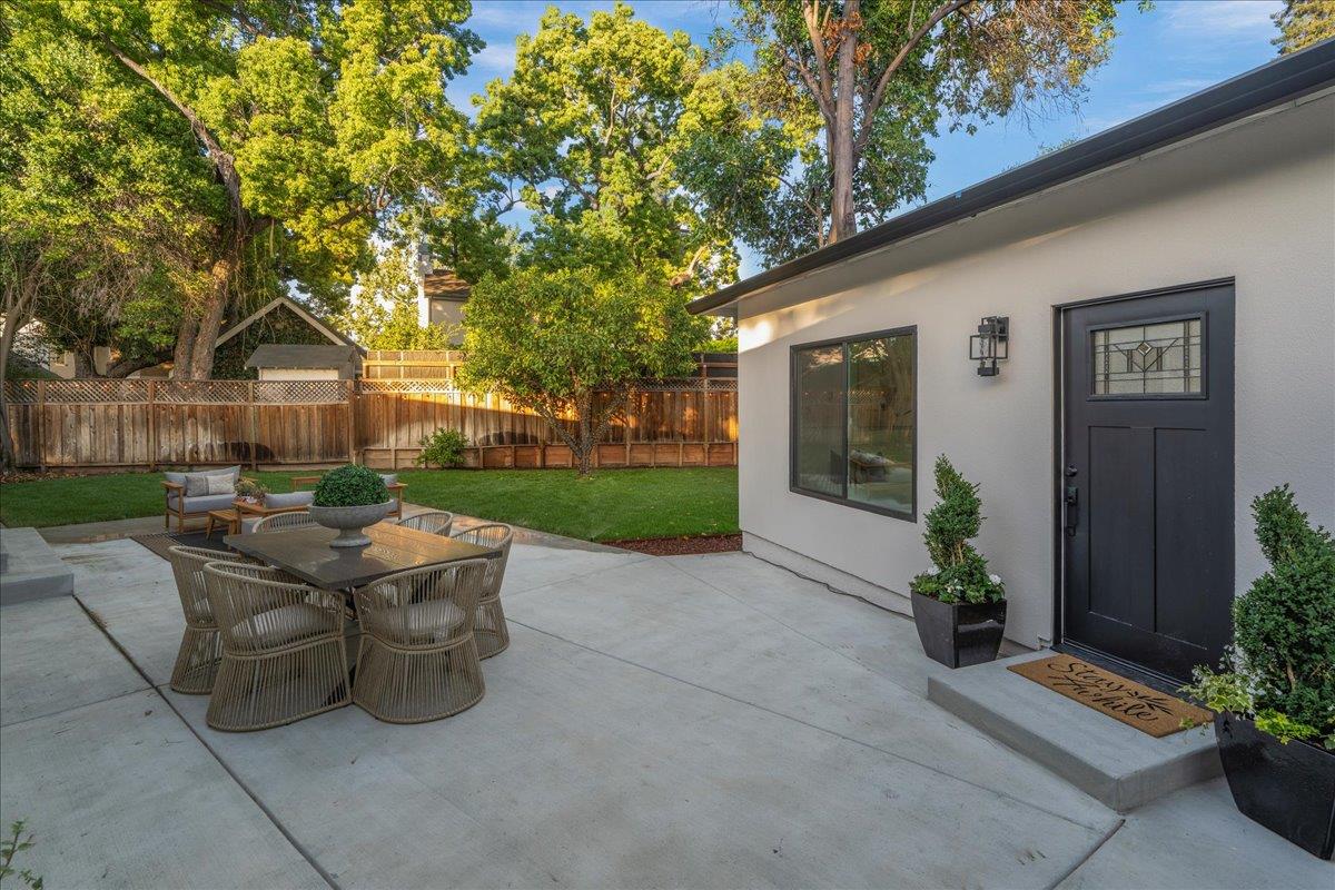 Detail Gallery Image 41 of 69 For 958 Ellis Ave, San Jose,  CA 95125 - 4 Beds | 3/1 Baths