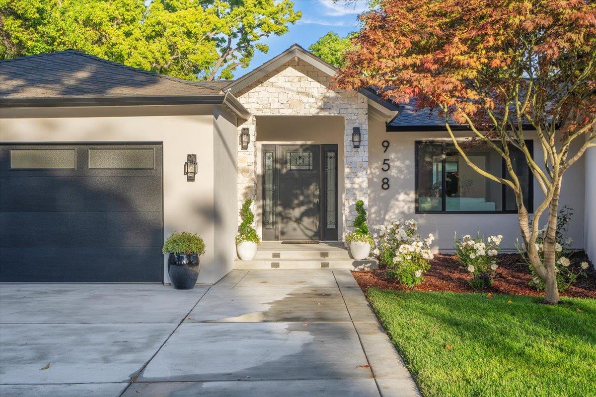 Detail Gallery Image 5 of 69 For 958 Ellis Ave, San Jose,  CA 95125 - 4 Beds | 3/1 Baths