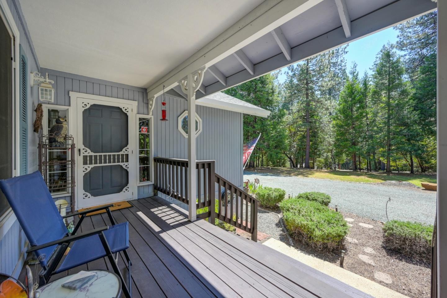 Detail Gallery Image 14 of 74 For 20000 Circle View Dr, Pioneer,  CA 95666 - 3 Beds | 2/1 Baths