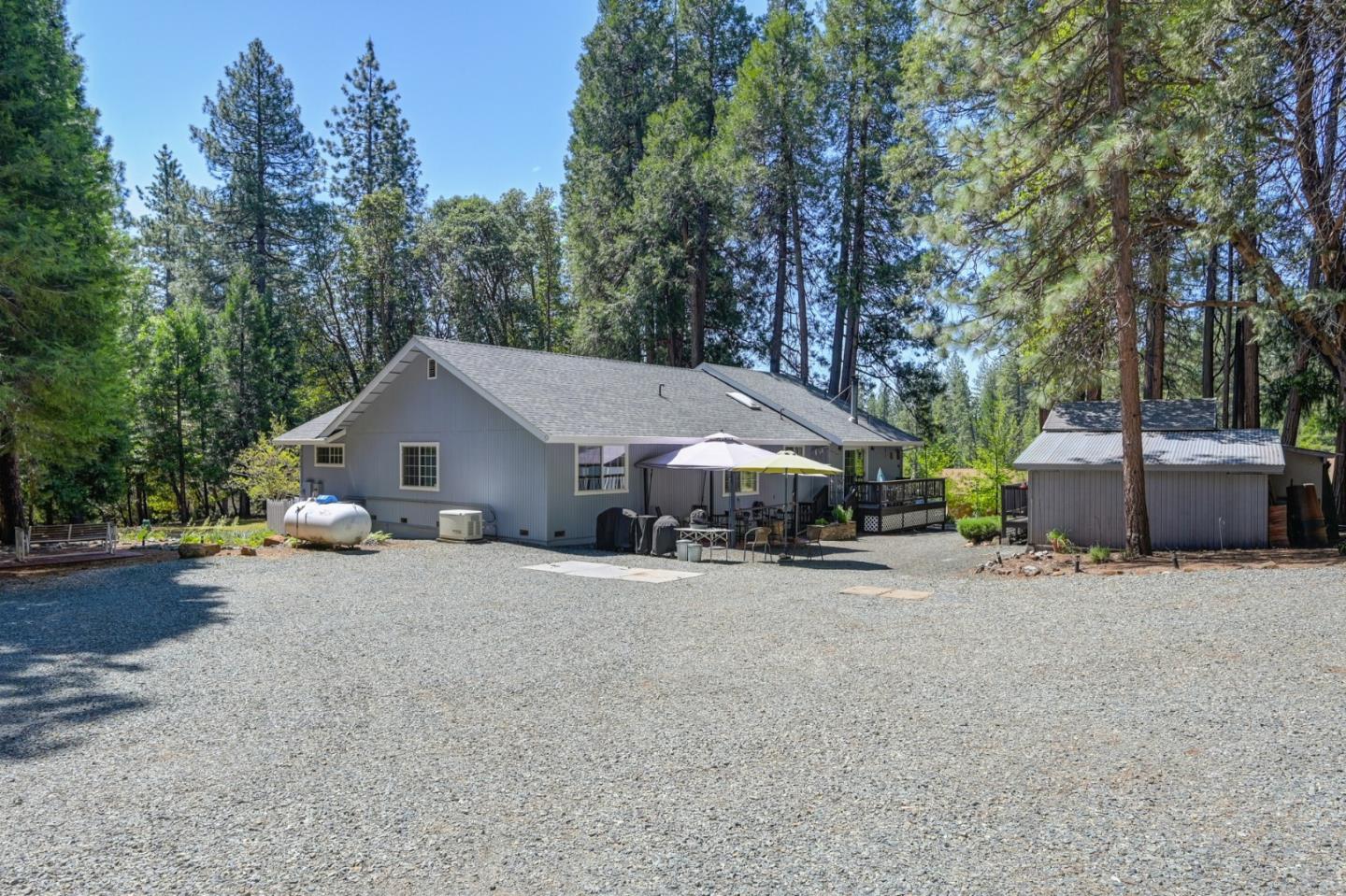 Detail Gallery Image 57 of 74 For 20000 Circle View Dr, Pioneer,  CA 95666 - 3 Beds | 2/1 Baths