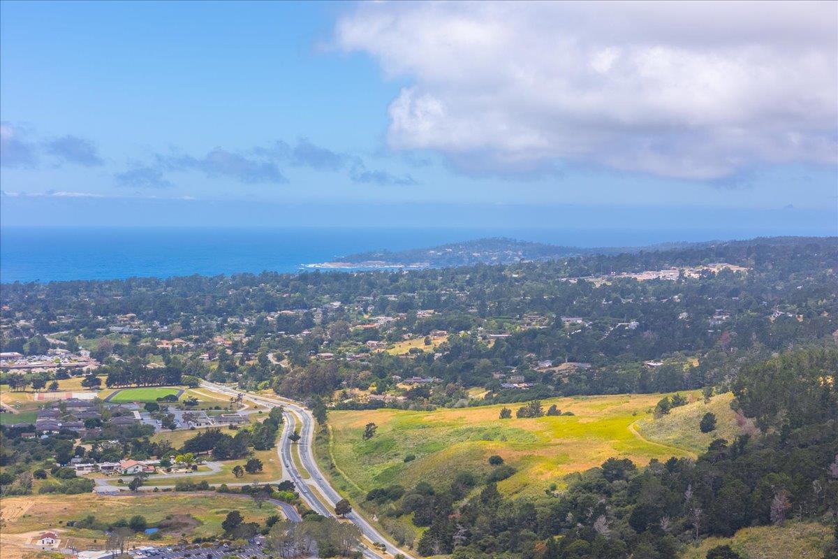 Detail Gallery Image 11 of 16 For 26450 via Mallorca, Carmel,  CA 93923 - 3 Beds | 2/1 Baths