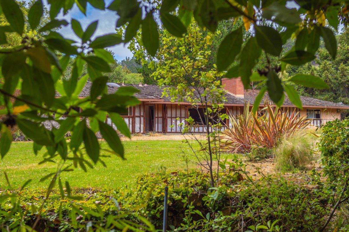 Detail Gallery Image 2 of 16 For 26450 via Mallorca, Carmel,  CA 93923 - 3 Beds | 2/1 Baths