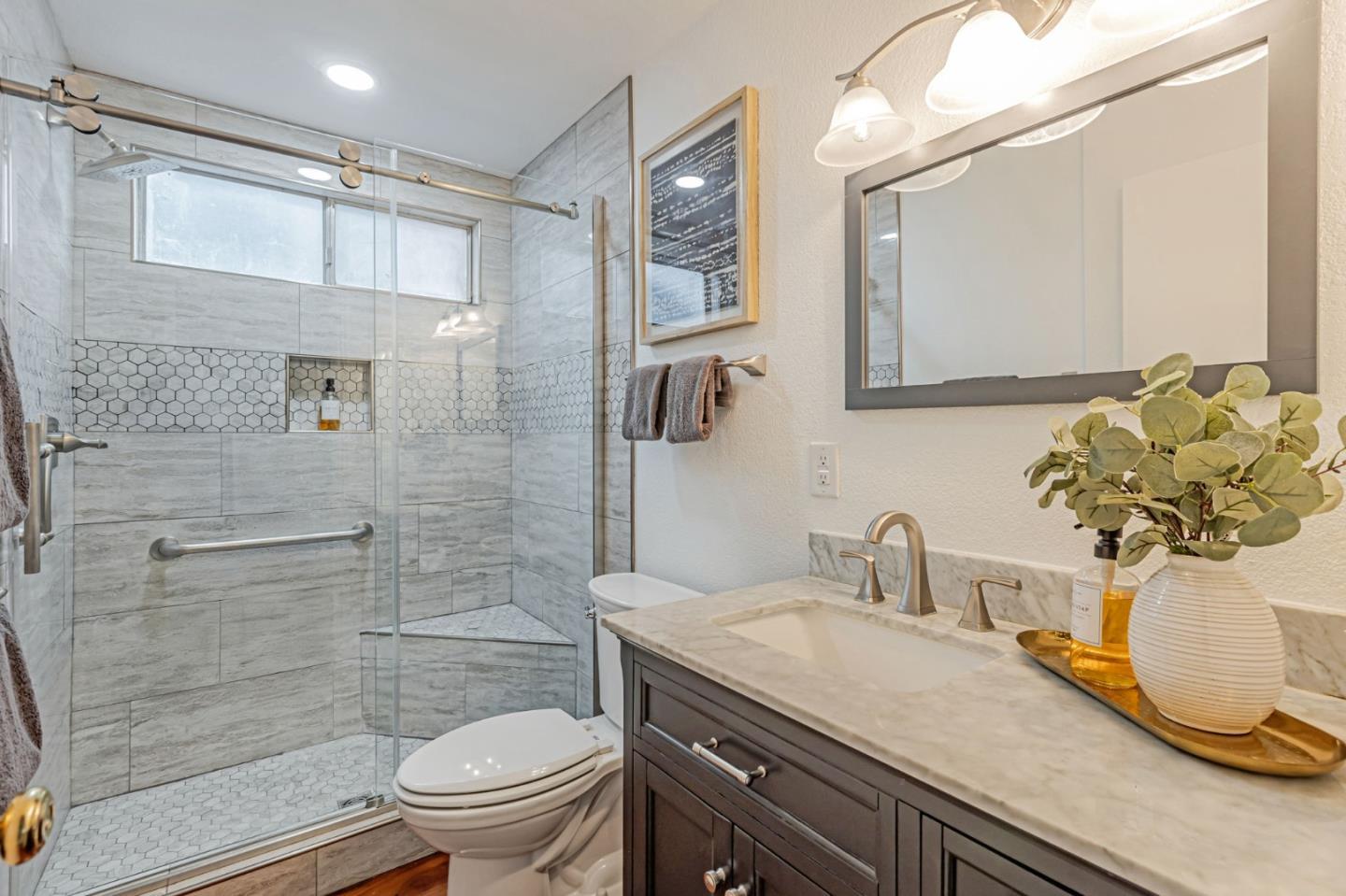 Detail Gallery Image 11 of 44 For 381 Curie, San Jose,  CA 95123 - 3 Beds | 2 Baths