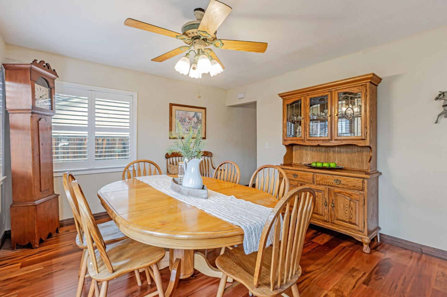 Detail Gallery Image 17 of 44 For 381 Curie, San Jose,  CA 95123 - 3 Beds | 2 Baths