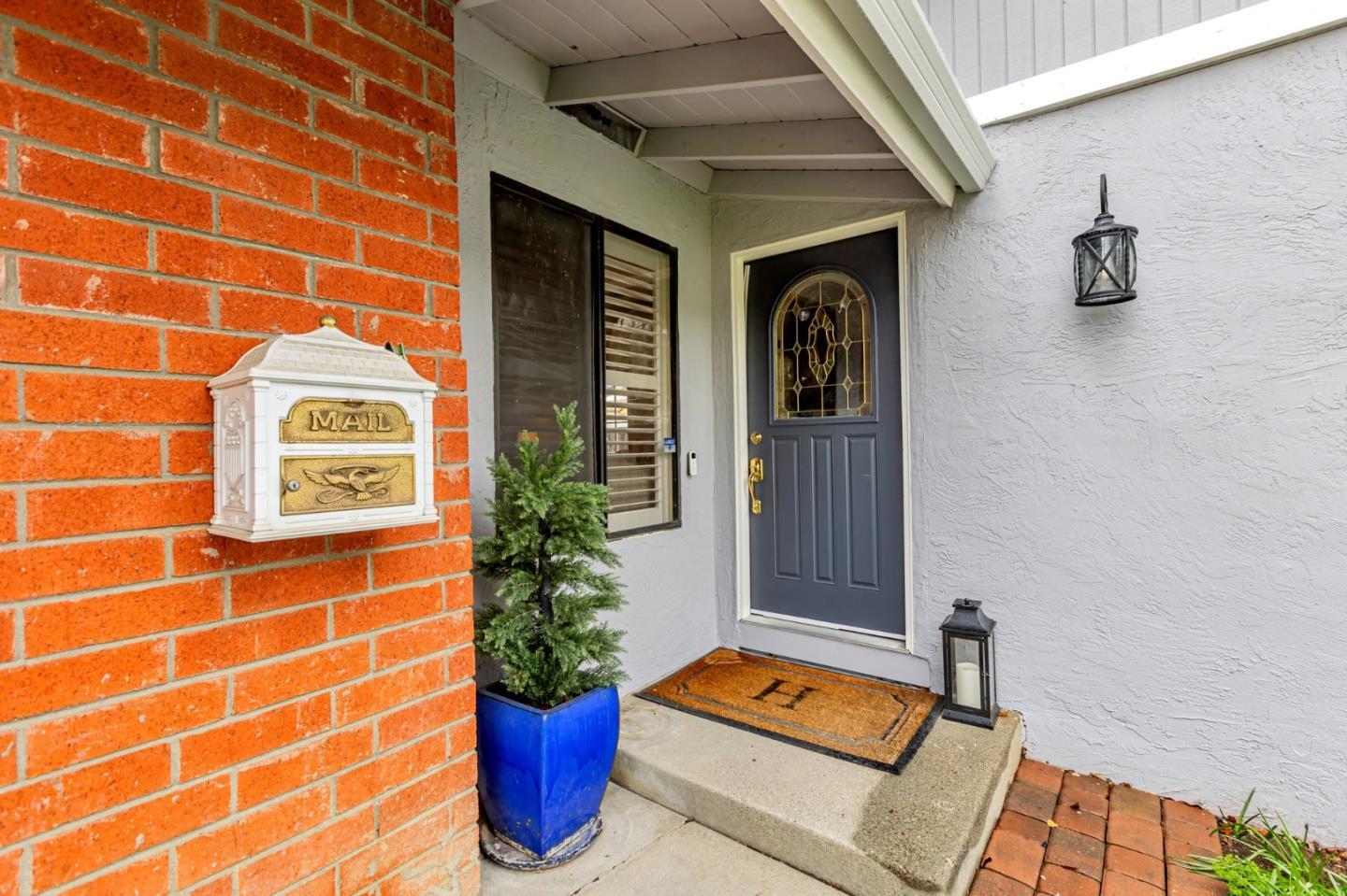 Detail Gallery Image 3 of 44 For 381 Curie, San Jose,  CA 95123 - 3 Beds | 2 Baths