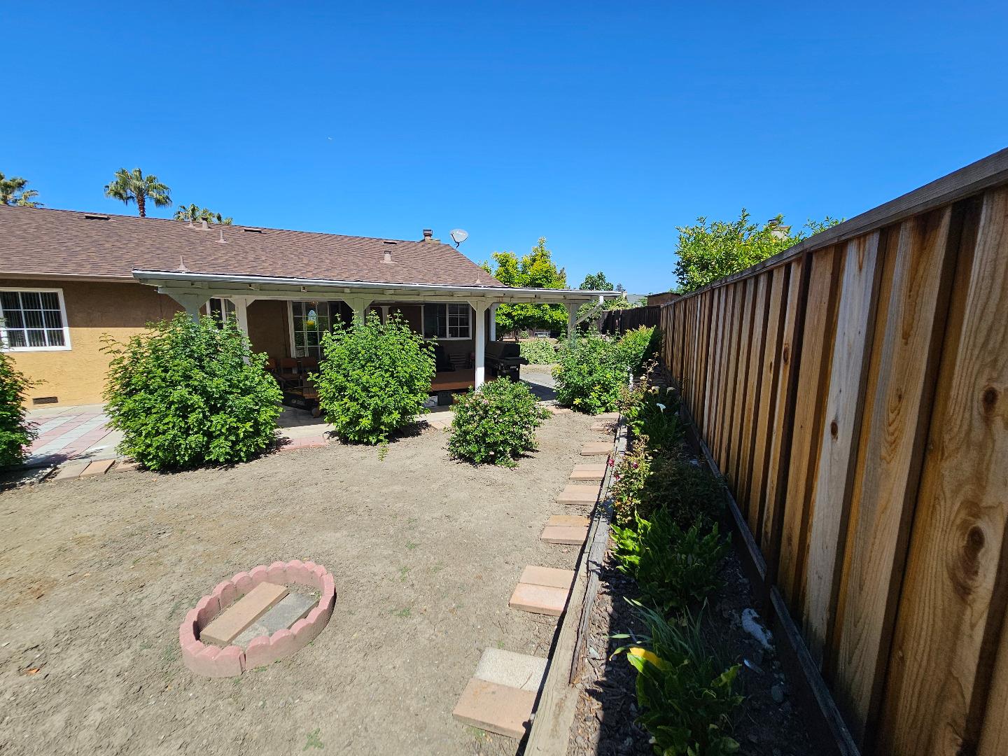 Detail Gallery Image 20 of 29 For 1032 Adobe Creek Ct, San Jose,  CA 95127 - 3 Beds | 2 Baths