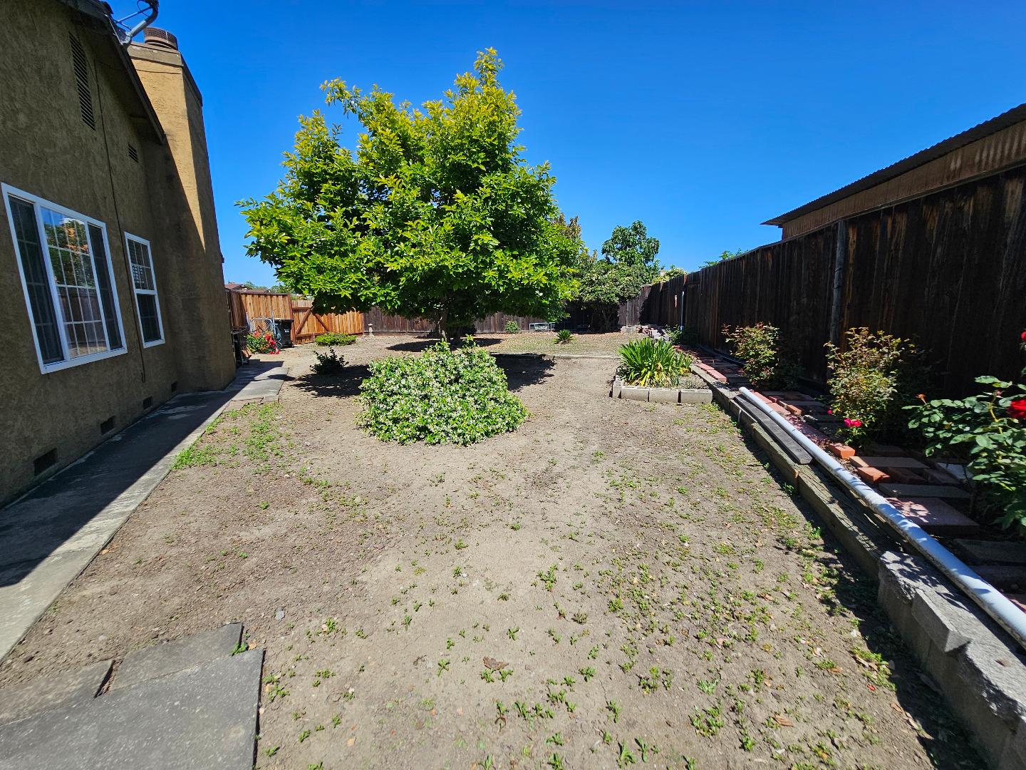 Detail Gallery Image 22 of 29 For 1032 Adobe Creek Ct, San Jose,  CA 95127 - 3 Beds | 2 Baths