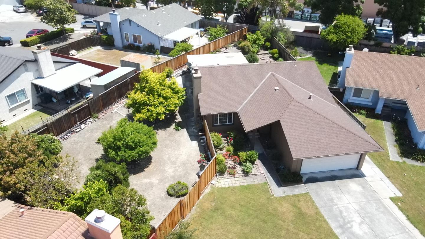Detail Gallery Image 27 of 29 For 1032 Adobe Creek Ct, San Jose,  CA 95127 - 3 Beds | 2 Baths