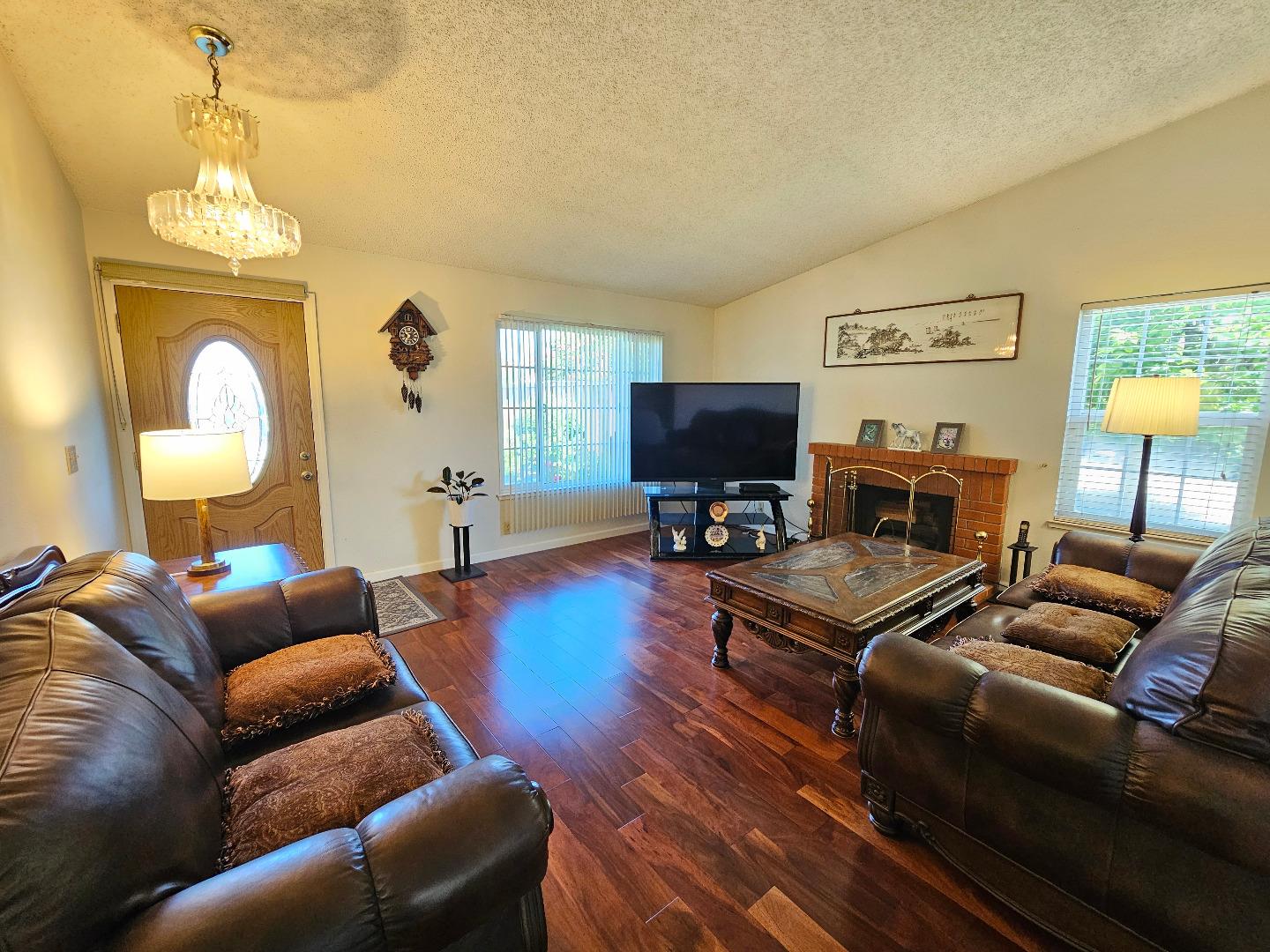 Detail Gallery Image 4 of 29 For 1032 Adobe Creek Ct, San Jose,  CA 95127 - 3 Beds | 2 Baths