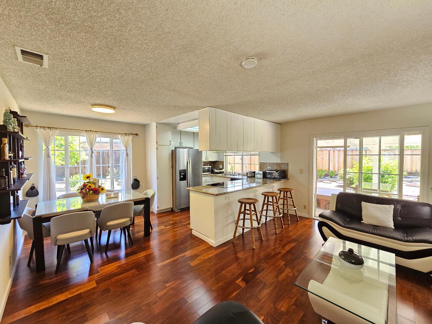 Detail Gallery Image 5 of 29 For 1032 Adobe Creek Ct, San Jose,  CA 95127 - 3 Beds | 2 Baths