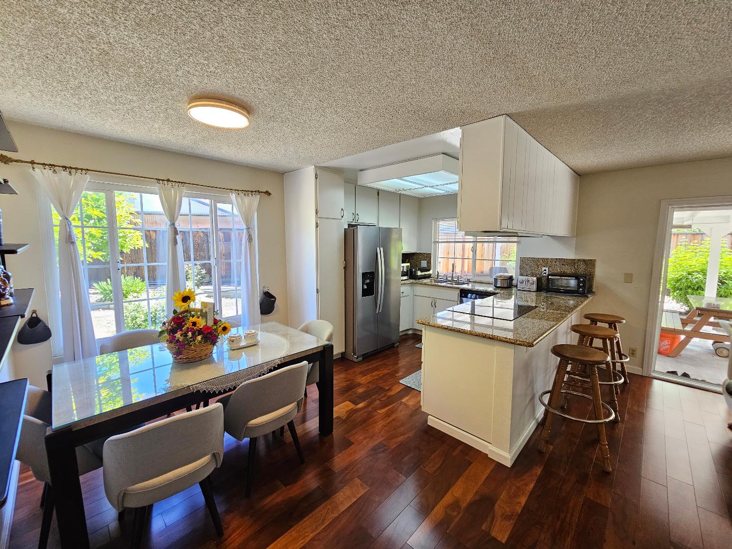 Detail Gallery Image 7 of 29 For 1032 Adobe Creek Ct, San Jose,  CA 95127 - 3 Beds | 2 Baths