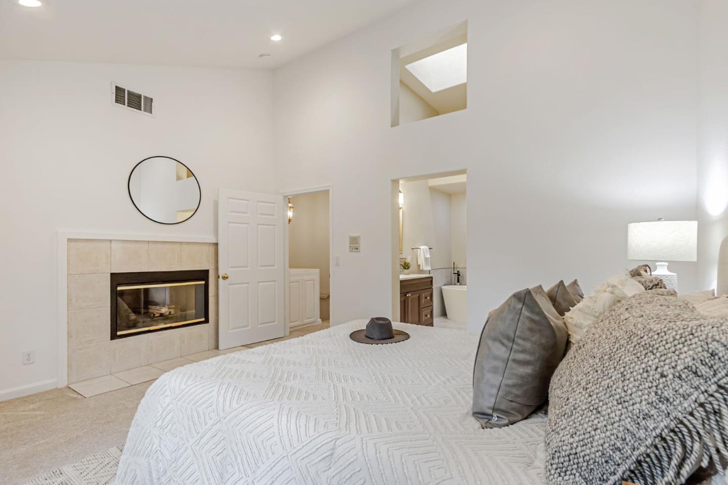 Detail Gallery Image 26 of 44 For 407 Camille Cir #16,  San Jose,  CA 95134 - 3 Beds | 2/1 Baths