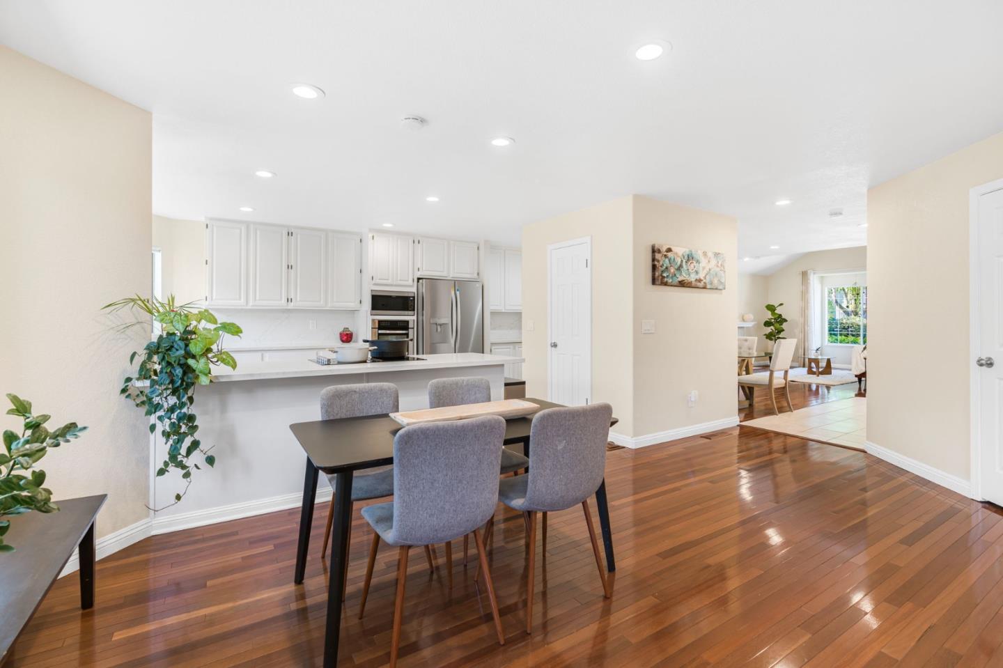Detail Gallery Image 17 of 56 For 17992 Hillwood Ln, Morgan Hill,  CA 95037 - 4 Beds | 2/1 Baths